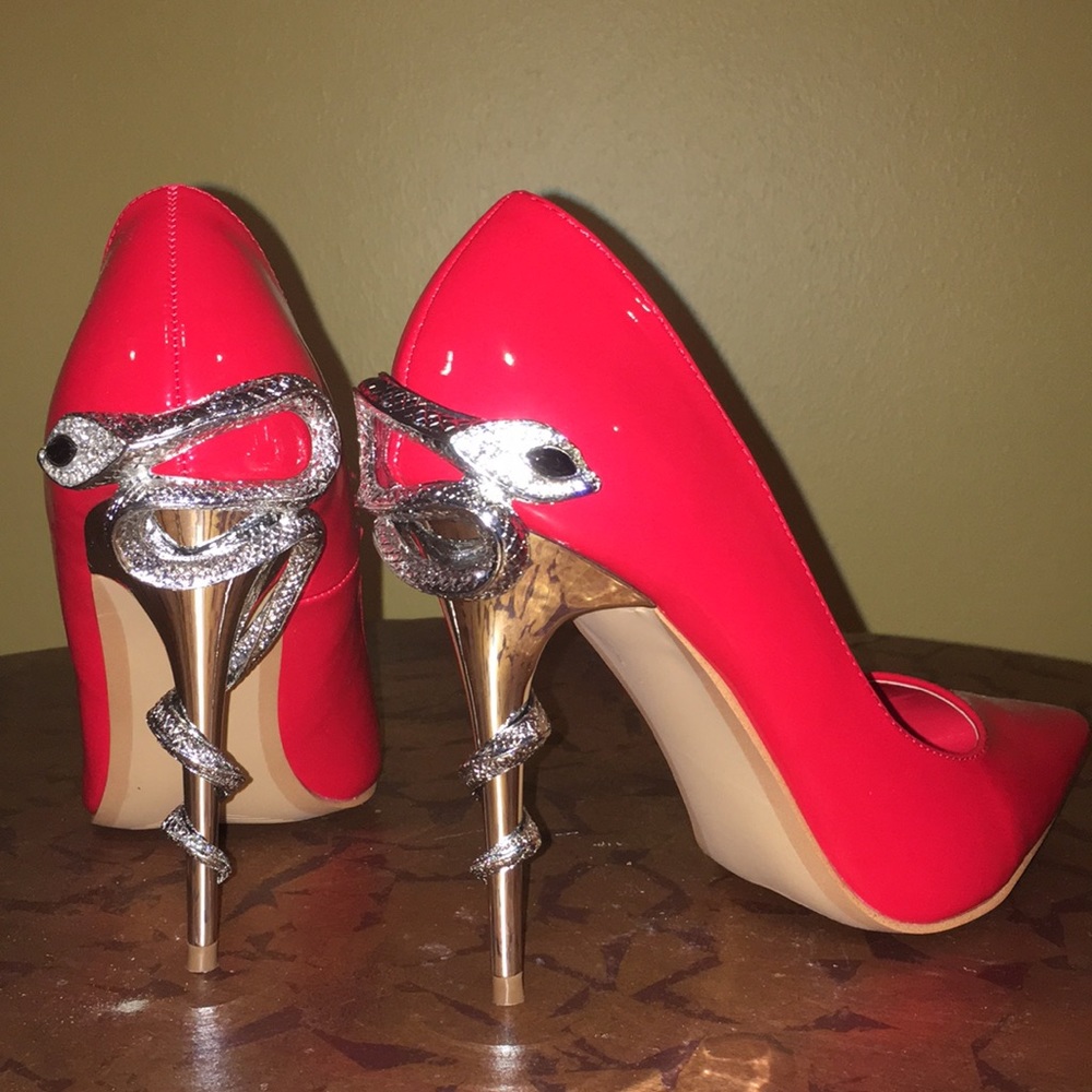 Silver Snake Pumps